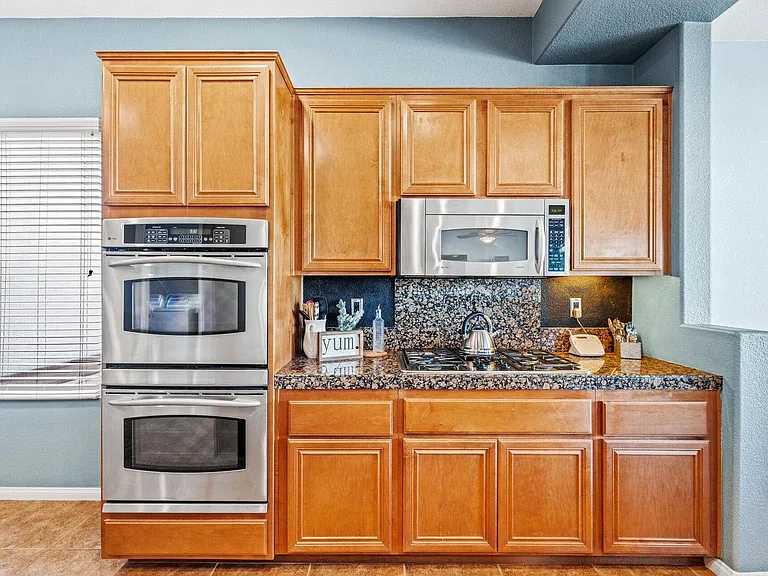 79704 Castille Dr — Photo 23