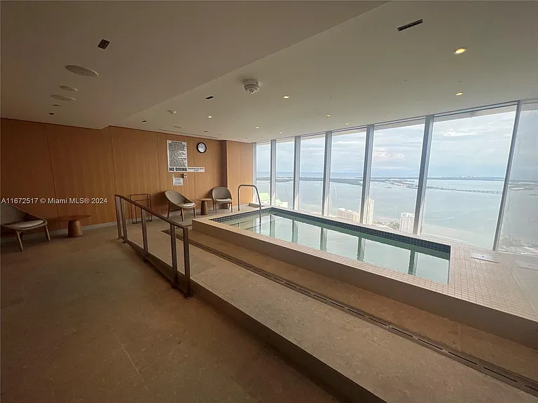 300 S Biscayne Blvd #806E — Photo 35