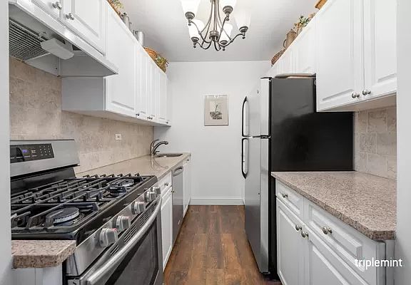 5th image of 185 W End Ave APT 9L