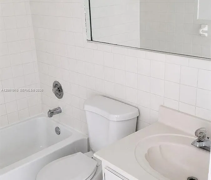 2985 W 80th St #202 — Photo 11
