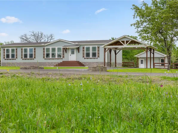 6702 Atakapan Trl, Bedias, TX 77831