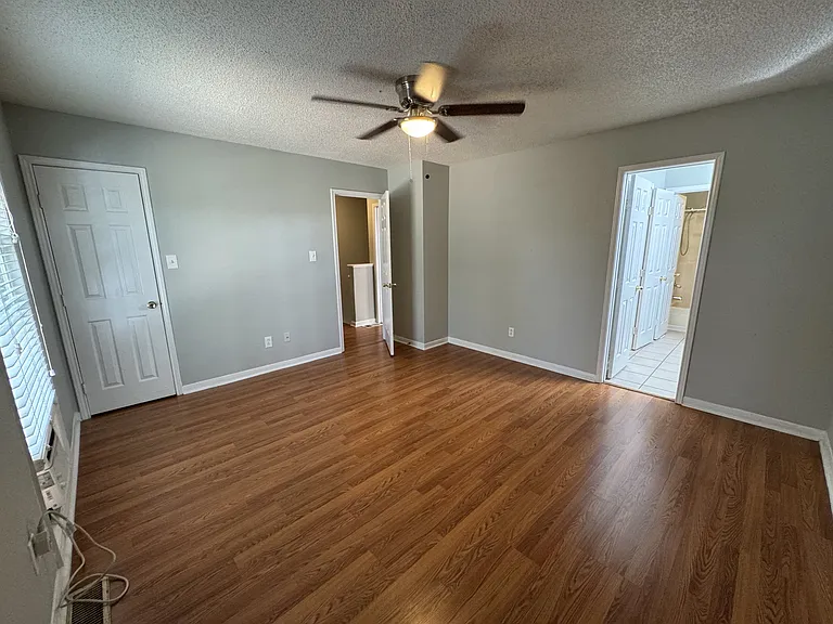 397 Oakland Rd — Photo 15