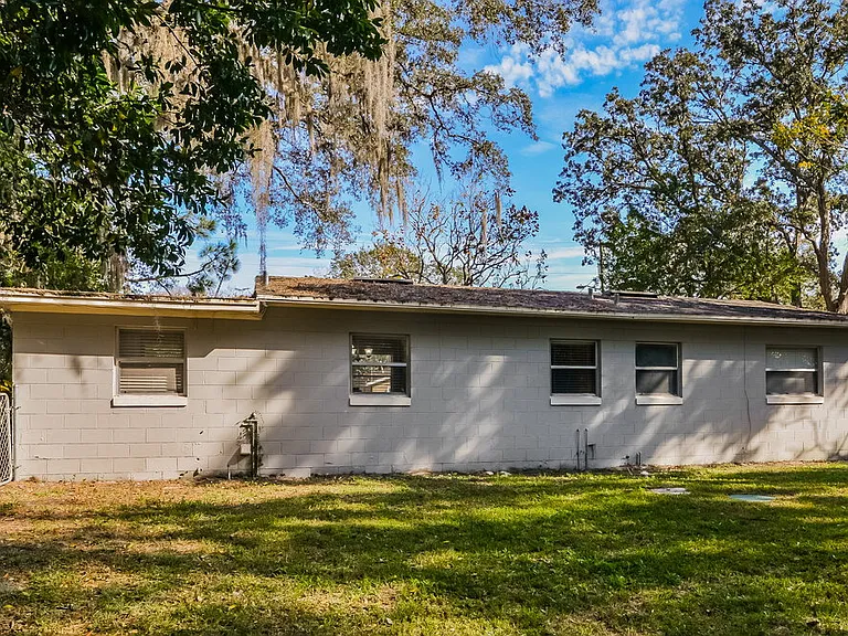 132 Alder Ave — Photo 14