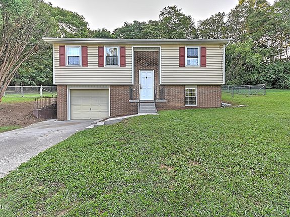 4th image of 544 Callaway Dr