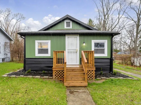 22285 Wyman St, Detroit, MI 48219