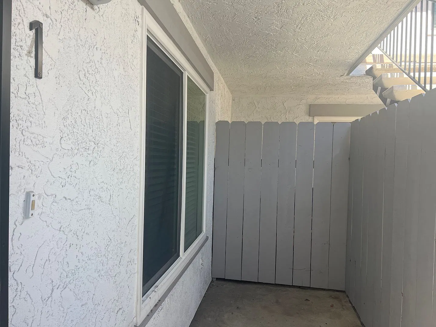 Corner Unit!! — Photo 2