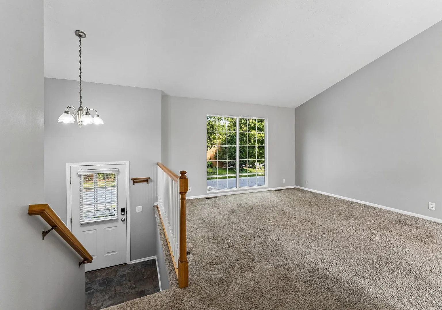 Beautiful 3-Bedroom Home in Quail Run Elkhorn School District — Photo 4