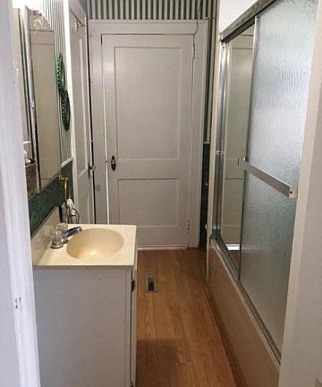 5th image of 205 E Walker St
