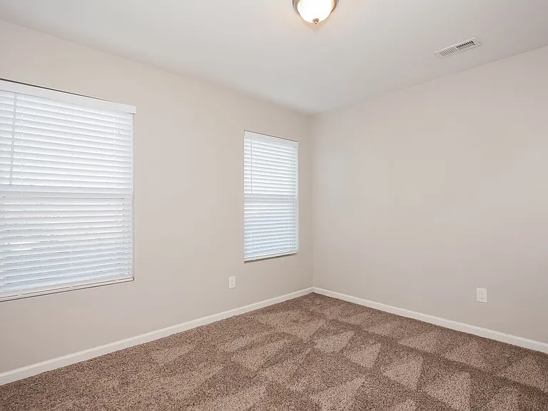 1005 Joselynn Dr — Photo 14