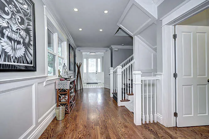 510 Hawthorn Ave — Photo 7
