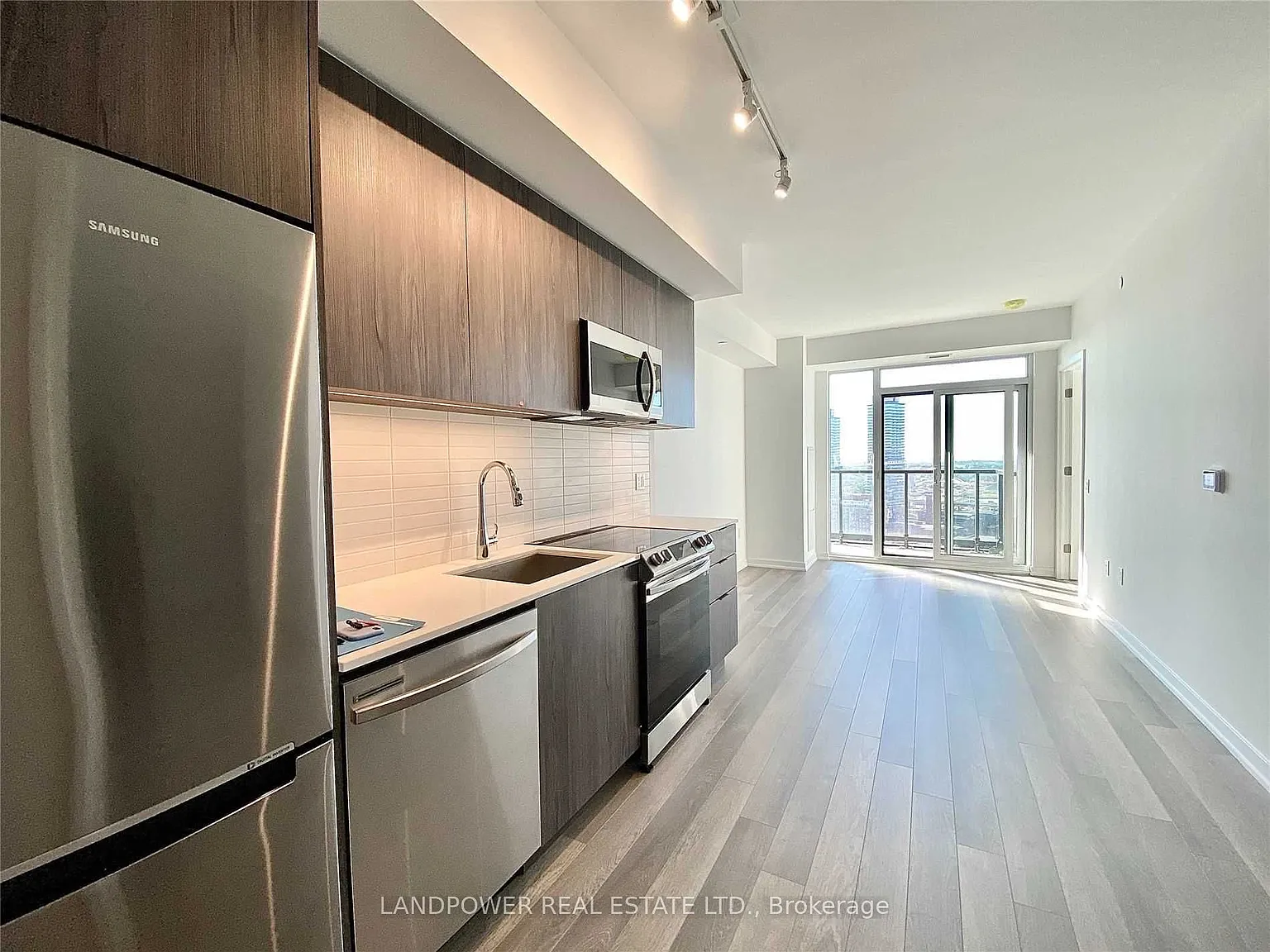 2 bed, $2,400 — Photo 2
