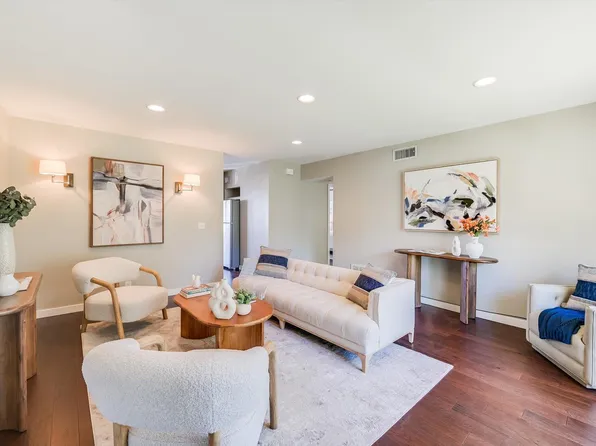 5332 Balcones Dr APT I, Austin, TX 78731