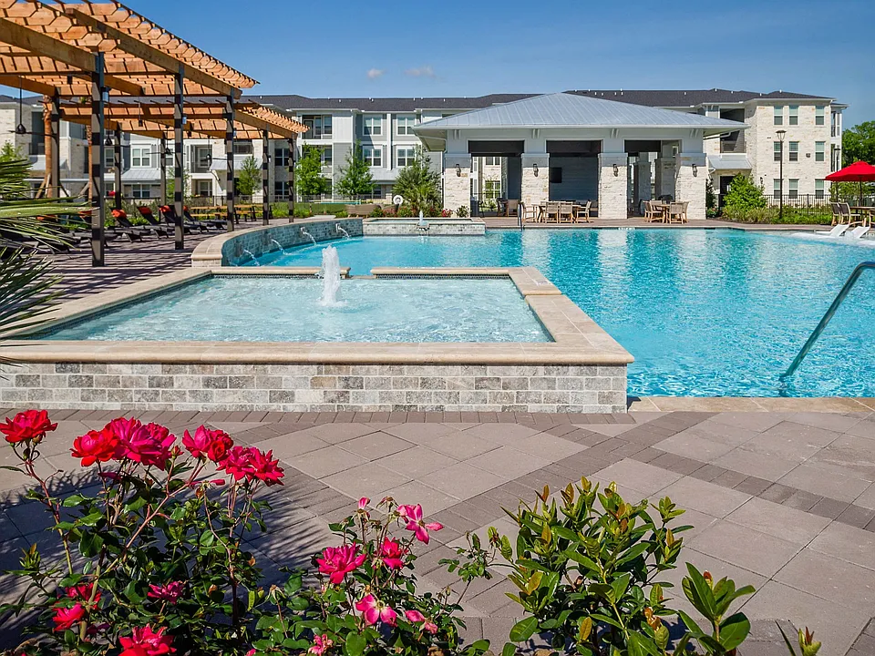 Sapphire Bay