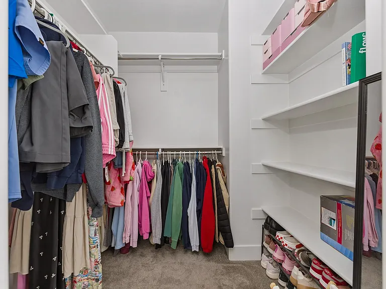 Master Walkin Closet