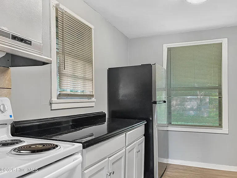 2475 Reese Ave — Photo 3