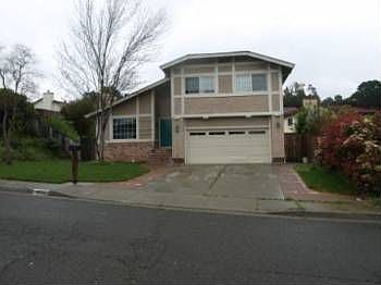 1st image of 900 Greenmont Dr