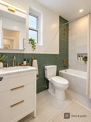 Bathroom, photo 1
