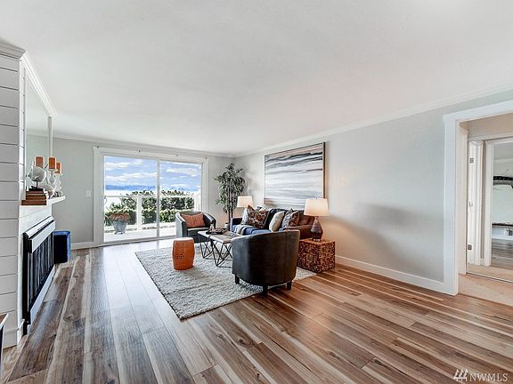 Relax and entertain in the living room although guests will probably end up out on the deck enjoying the view.