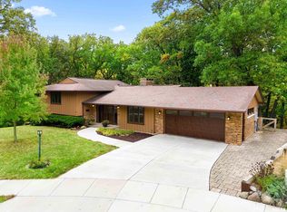 6619 N Brookwood Ln, Peoria, IL 61614