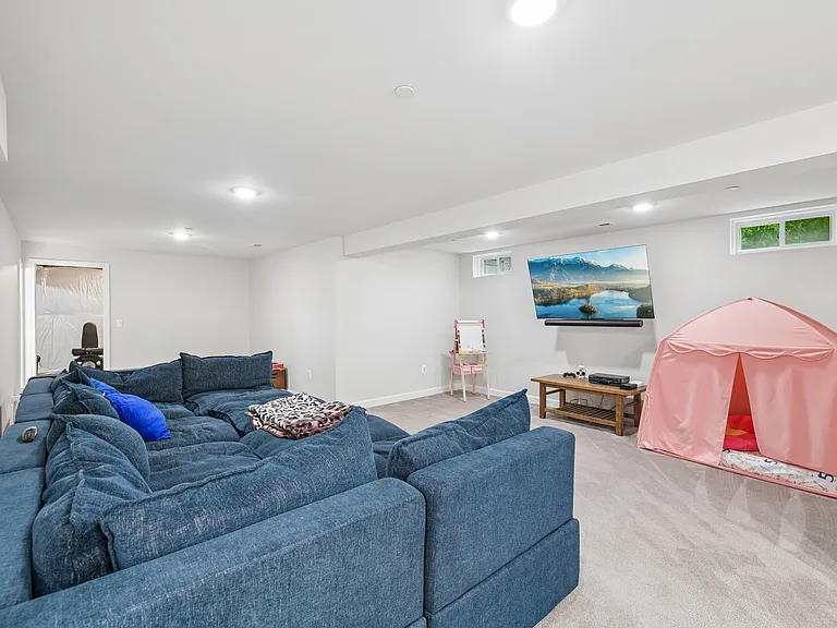 10400 Del Ray Ct — Photo 49