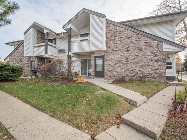 10822 West Donna DRIVE, Milwaukee, WI 53224