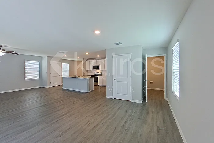 8704 SW 44th Ct — Photo 3