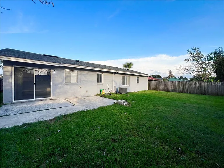 11340 Cardiff Dr — Photo 59