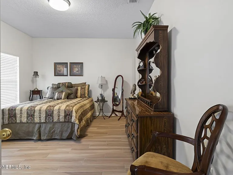 8218 Green Parrot Rd #105 — Photo 20