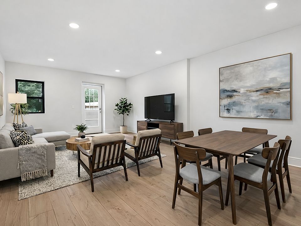 1st image of 161 W 9th St #1
