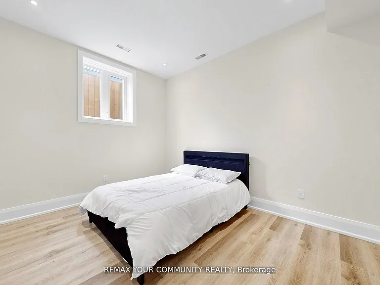 97 Ranee Ave — Photo 44