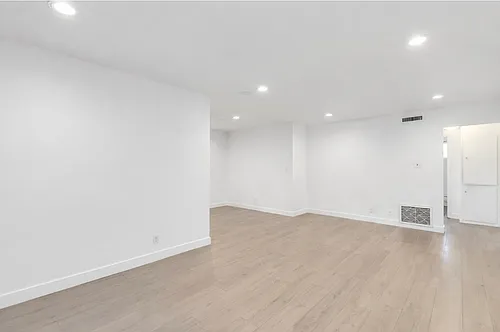 1837 N La Brea Ave #3 Photo 1