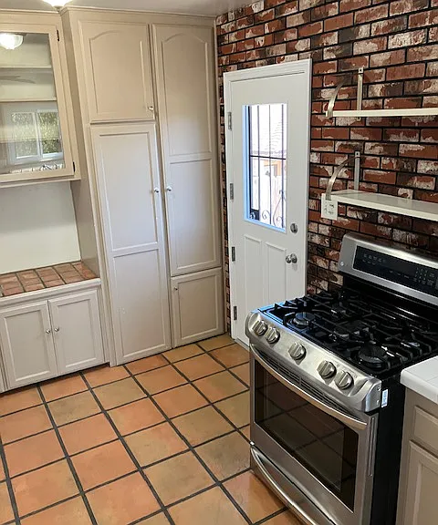 663 W Walnut Ave — Photo 5