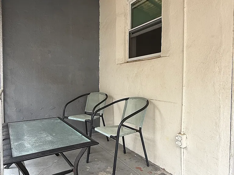 2639 E Ann St — Photo 12