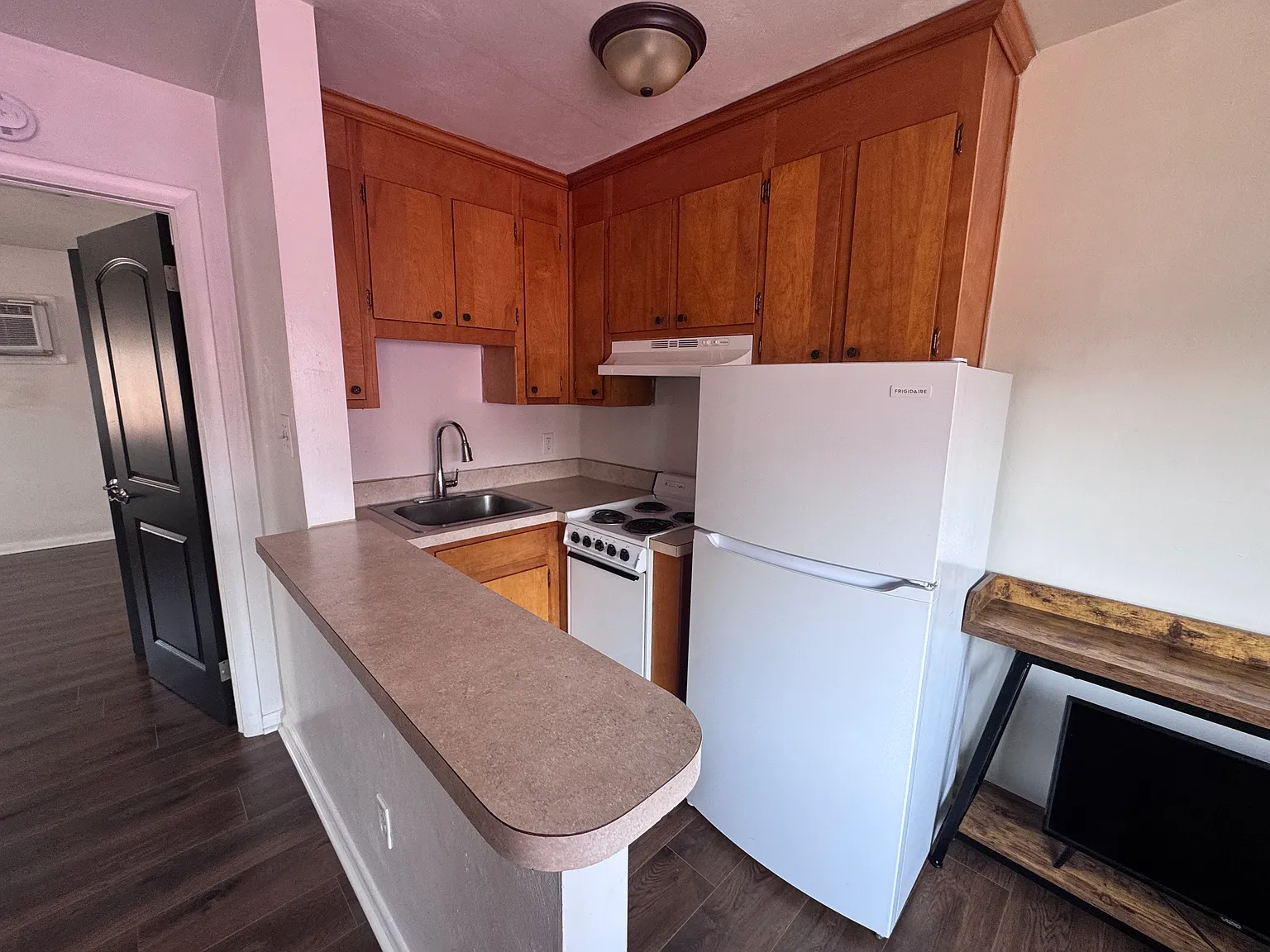 1 bed, $1,400 — Photo 3