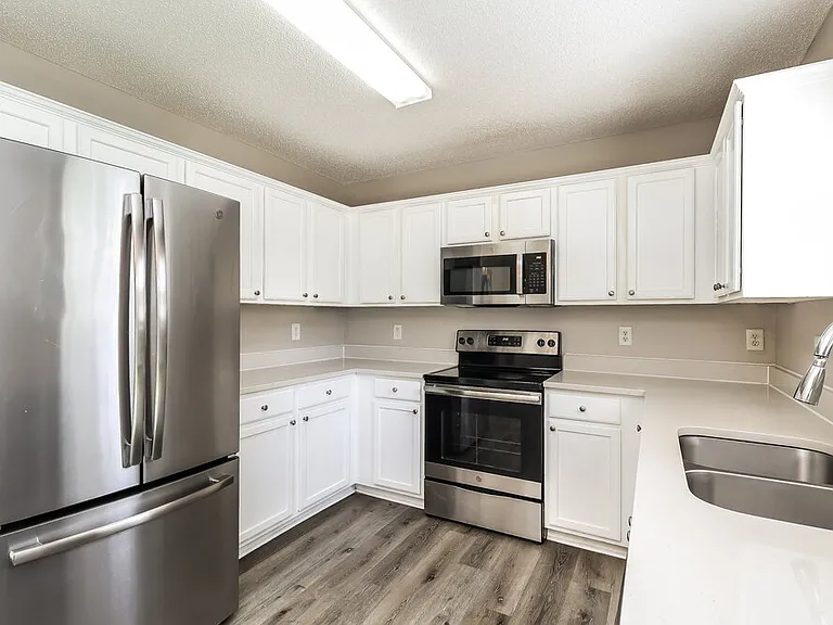 624 Lightspun Ln — Photo 9