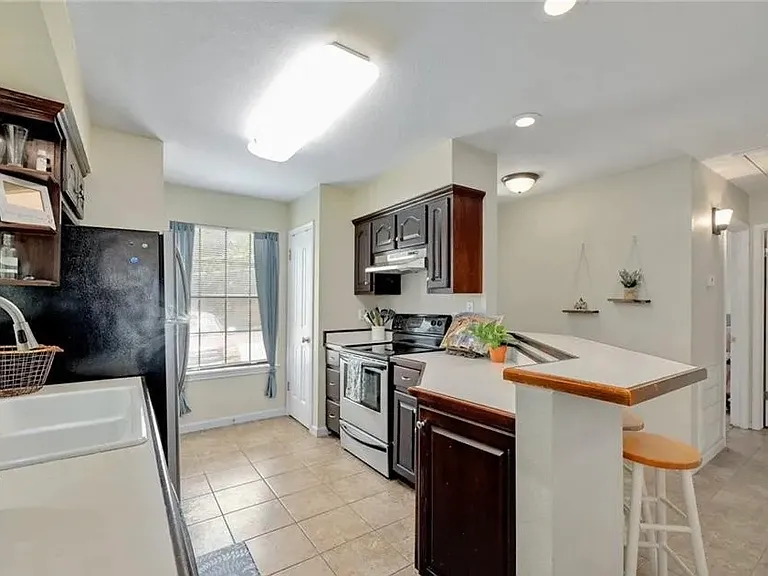 1204 Furman Ave — Photo 12