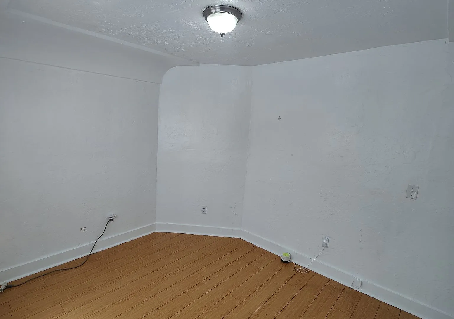 Avenue Commons LLC — Photo 4