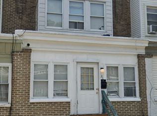 423 Bickley Pl, Chester, PA 19013