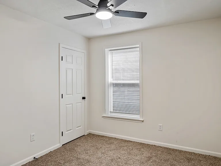 4001 S Minnie St — Photo 21