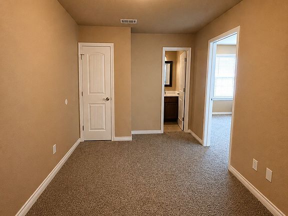 5th image of 1108 Parkway Trl