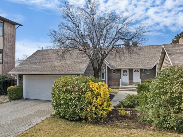6924 S Hillside Cir, Salt Lake City, UT 84109