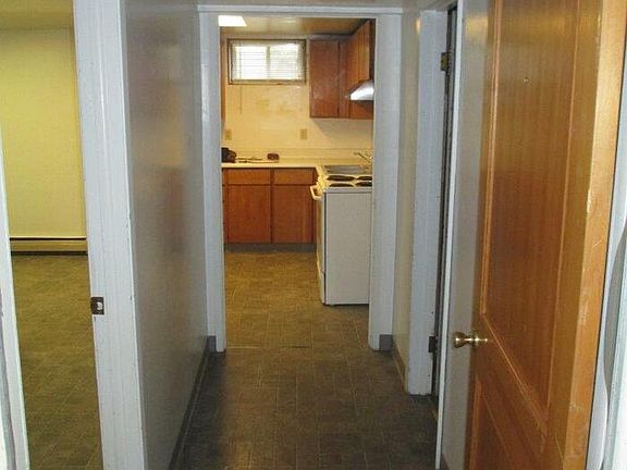 3rd image of 2343 Burlington Ave
