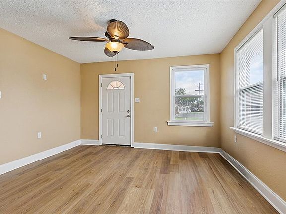 3rd image of 3601 N Claiborne Ave