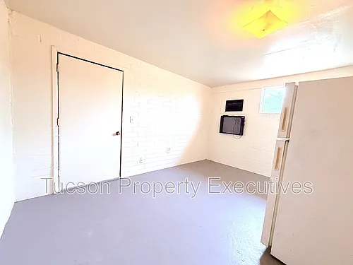 3314 E Benson Hwy #11 Photo 1