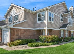 715 W Happfield Dr, Arlington Heights, IL 60004