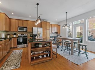 315 W River Pkwy APT 104, Minneapolis, MN 55401