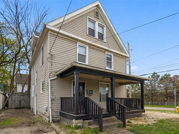 558 Nash St, Akron, OH 44306