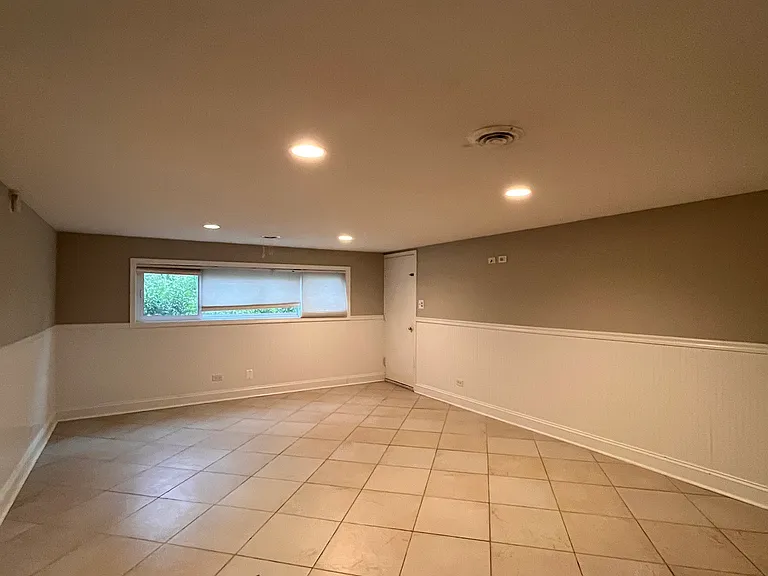 9523 S Kostner Ave — Photo 12
