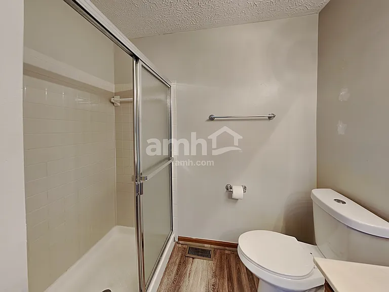 1129 Oslo Pass — Photo 11