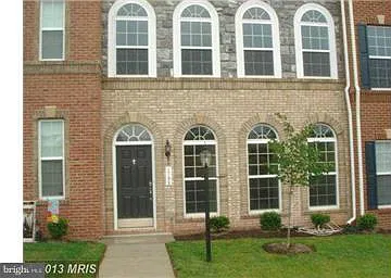 4 bed, 3.5 bath, 2745 sqft, $3,500 — Photo 2
